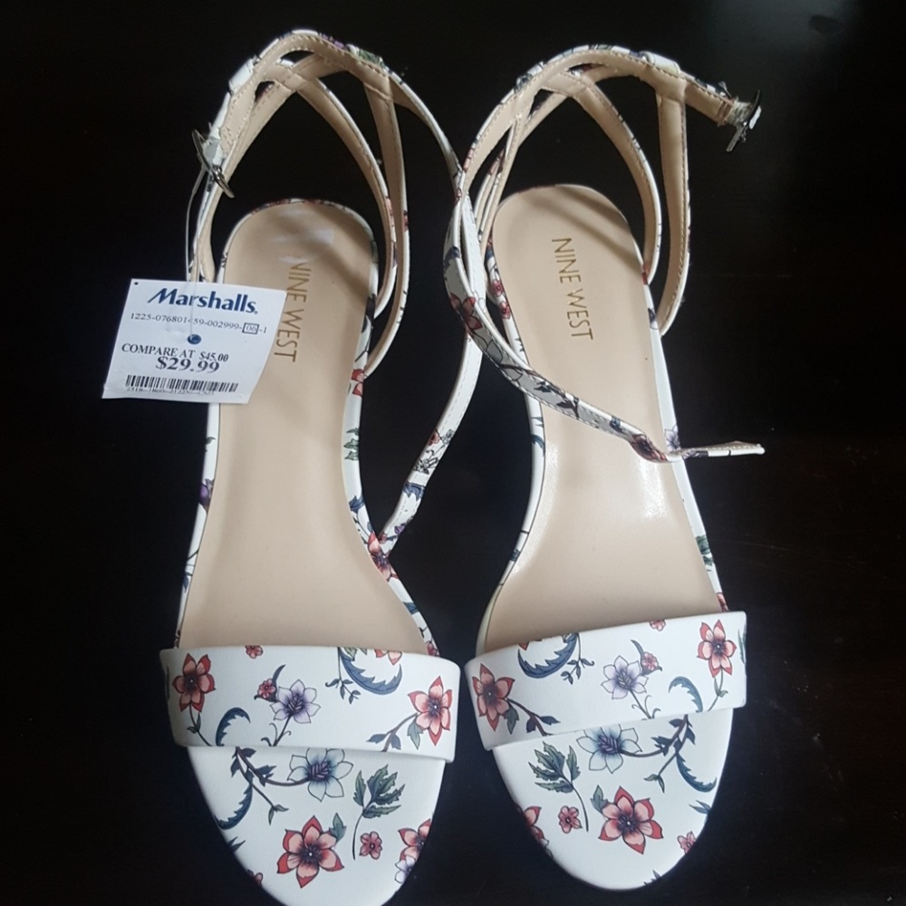 Kitty heels